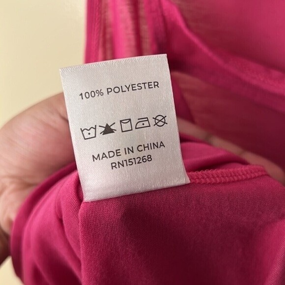 NWT Body Glove Tank Top Criss Cross Cut Out Back Fuchsia Deep Pink Size Small - Picture 6 of 10